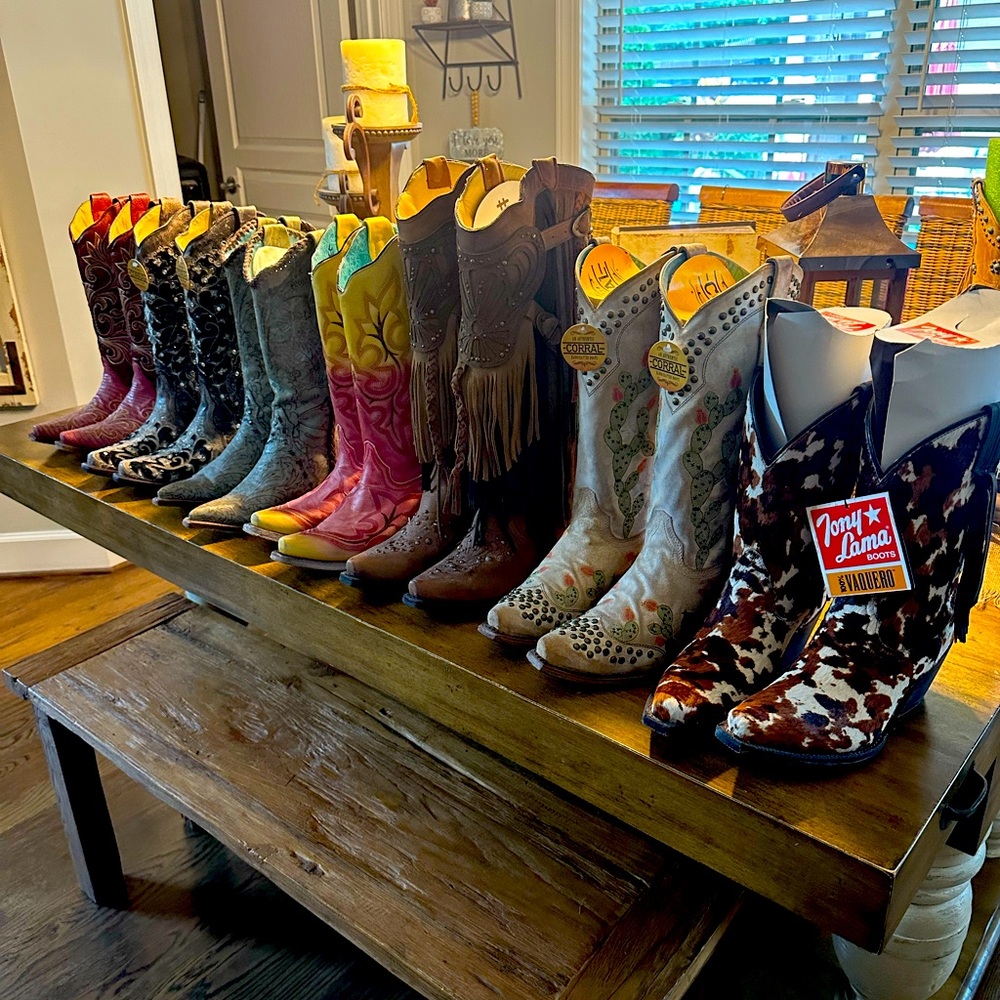 Boot clear out. Not my style anymore. Most w tags or hardly worn.